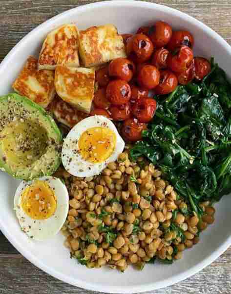 This nourishing high protein bowl will keep you full for hours. In this bowl is….. - Lemon parsley l...