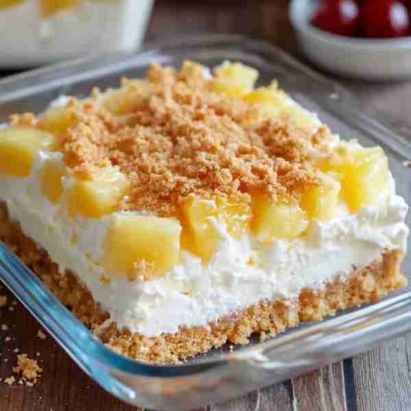 Pineapple Dream Dessert 🍍🌟 Indulge in a refreshing no-bake dessert that's perfect for any occasio...