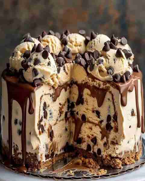 Dreamy Chocolate Chip Cookie Dough Ice Cream Cake Ingredients: 2 cups chocolate chip cookie dough ic...