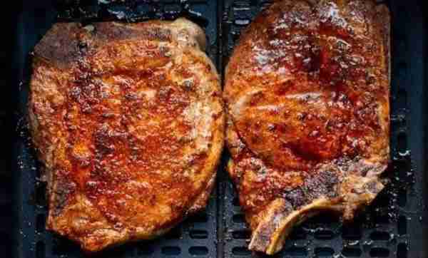 Pork Chops 4 boneless pork chops 1 teaspoon olive oil (optional) 1 teaspoon salt recipe in comments