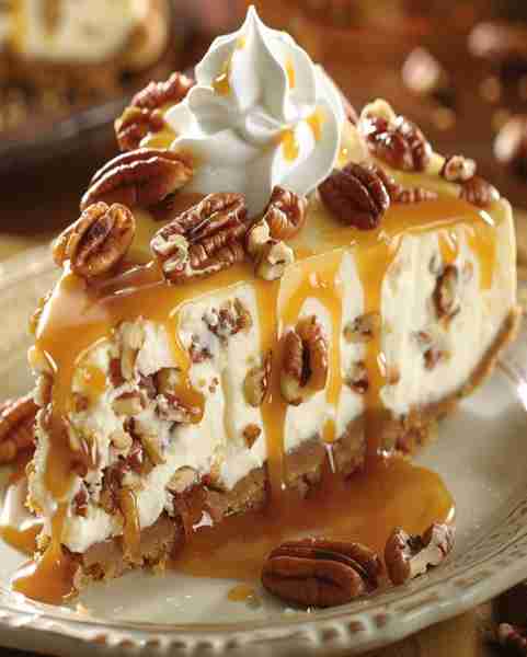 Creamy Pecan Caramel Cheesecake Ingredients: 2 cups graham cracker crumbs 1/2 cup unsalted butter,...