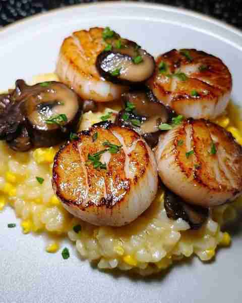 SEARED SCALLOPS WITH MUSHROOM RISOTTO Ingredients: 1 lb sea scallops, patted dry 2 tablespoons butte...