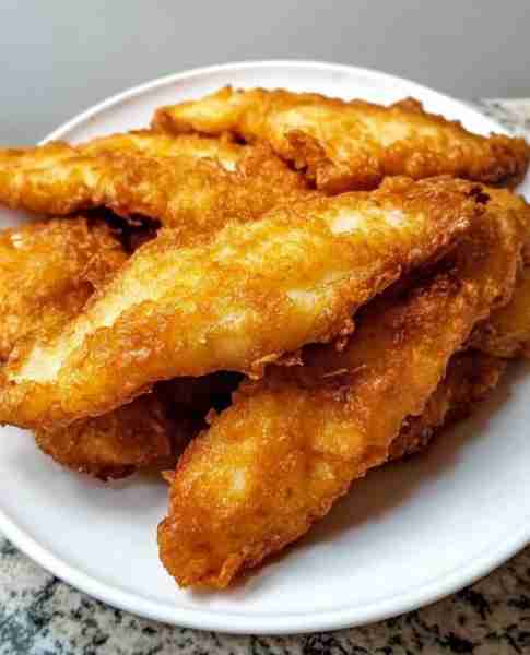 WOULD YOU EAT THIS CRUNCHY BATTER FRIED FISH? 🐟🍽️ Crispy, golden, and full of flavor—this Crunchy B...