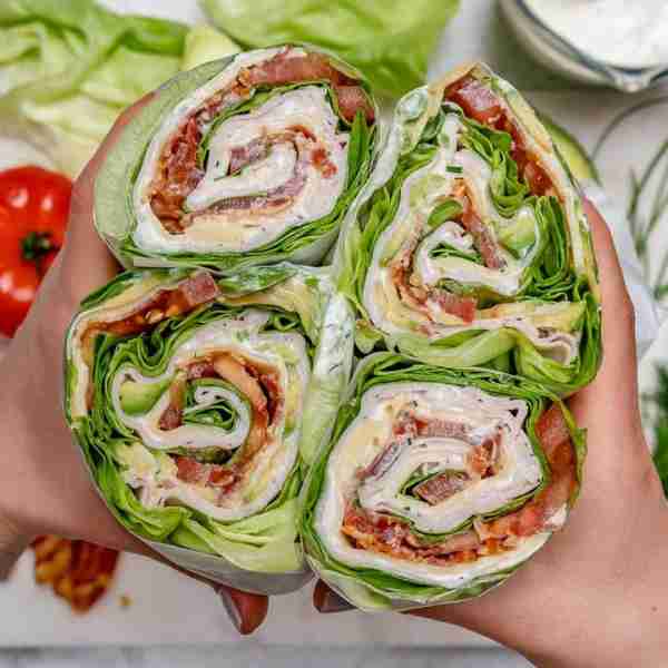 You just found your new favorite low-carb obsession! 🥬 These Ranch Chicken Club Lettuce Roll-Ups ar...