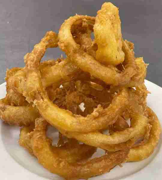 Beer Battered Vidalia Onion Rings ~~Ingredients ~~ 2 large or 3 medium Vidalia sweet onions 1 cup se...