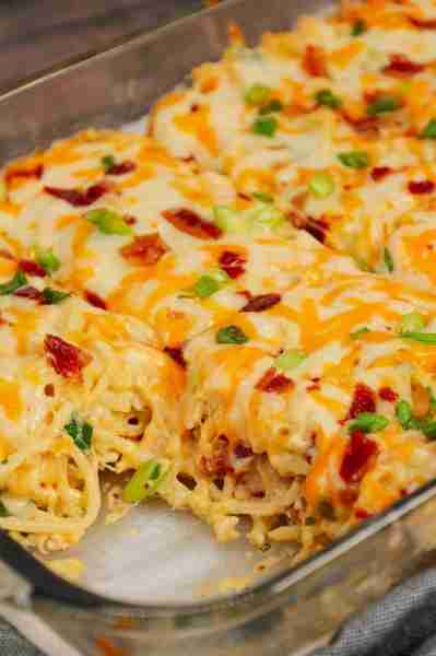Crack Chicken Spaghetti! Check Comments for the Full Recipe Ingredients: 10 oz spaghetti noodles 10....