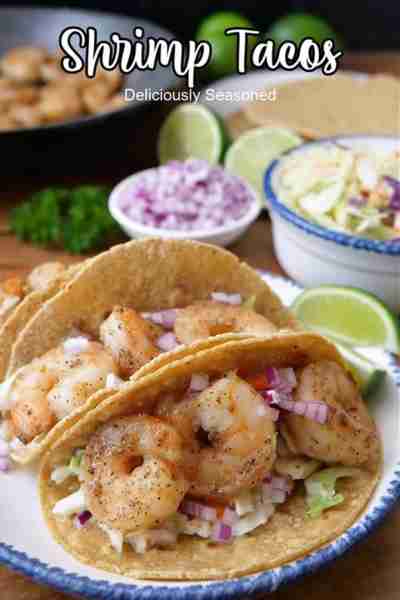 SHRIMP TACOS! 🌮🍤 Easy, delicious, & quick tacos made with buttery, pan-fried shrimp seasoned to pe...
