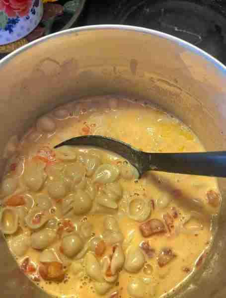 I needed a little comfort food so ….Macaroni & tomatoes this evening. Yes it’s with plenty of liquid...