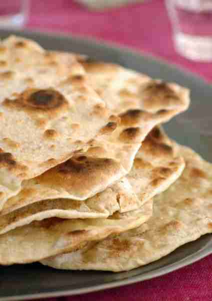 𝗛𝗼𝗺𝗲𝗺𝗮𝗱𝗲 𝘁𝗼𝗿𝘁𝗶𝗹𝗹𝗮𝘀, 𝟰 𝘄𝗮𝘆𝘀 Flatbread is a universal staple and goes by different names all over the...