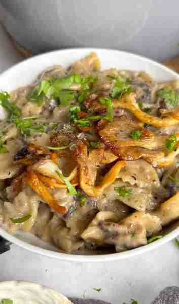 Cream of mushrom pasta - is it a pasta, or is it a soup? Who cares, it's delicious! Recipe in the co...