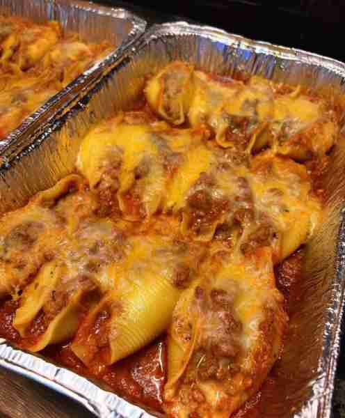 Made this tonight and my wife and I ate almost half of it, just the two of us! I'm sure the rest won...