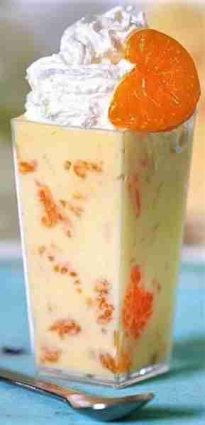 Easy Mandarin Orange Dessert! It's the easiest dessert, with just 3 Ingredients! RECIPE BELOW! 🍊