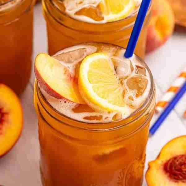The Best Peach Sweet Tea! 🍑 Fresh peaches are the Star of this Incredible Drink! Mouthwatering, Hyd...
