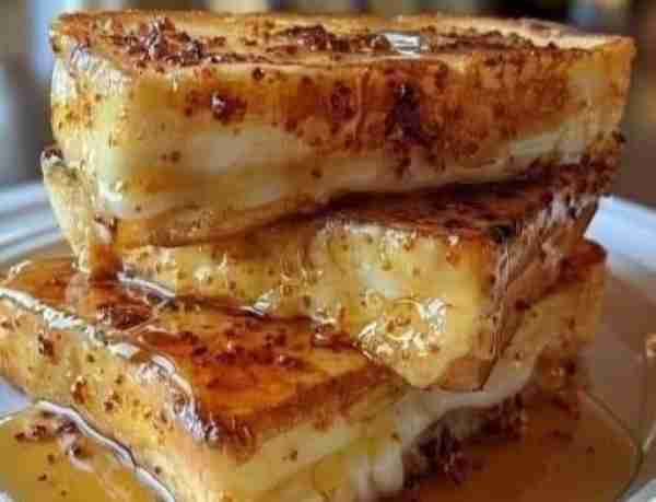 Overnight Crème Brûlée French Toast Ingredients: 1 loaf of French bread, sliced into 1-inch thick pi...