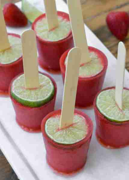 These delicious Low Carb Strawberry Margarita Popsicles will keep you cool all summer long! Just 5 n...