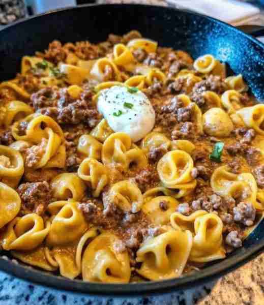 Skillet Beef Stroganoff Tortellini in Creamy Sauce Ingredients 1 lb ground beef 1 tablespoon olive o...