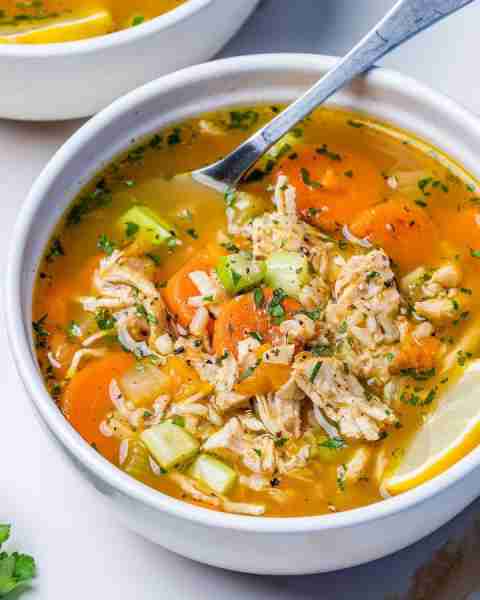 Saying hi to all soup fans! ❤ Try this Lemony Chicken Rice Soup soon! This soup is filling and sati...