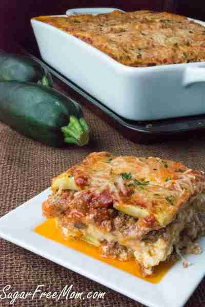 This is the best zucchini lasagna recipe made without grains or gluten, low in carbs, keto and you'l...