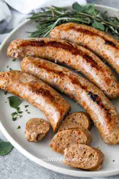 Comment RECIPE to get the recipe! Here are three tasty ways to make Italian sausages with juicy resu...