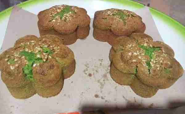 Resep bingka pandan Bugis Resep asli 1 butir telur 1 gelas penuh tepung terigu 1 gelas gula pasir 1...