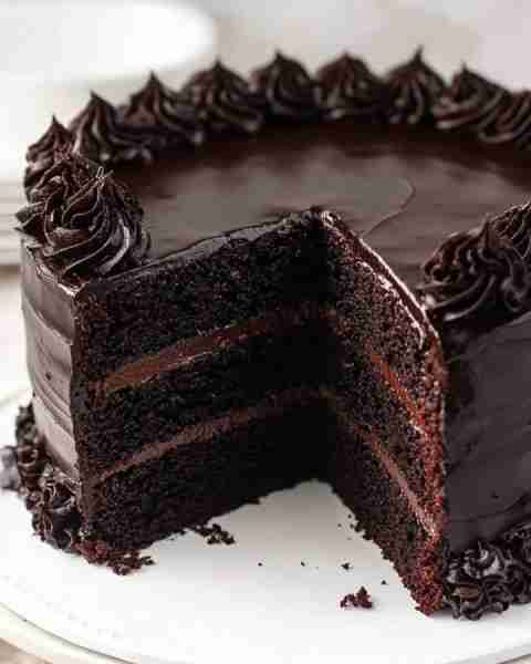 OMG 🤩 I made this Black Velvet Cake and y’all—I was dancing in the kitchen! So easy, so rich, and e...