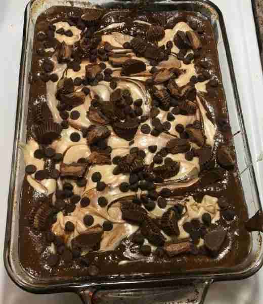 Chocolate Peanut Butter EARTHQUAKE Cake! It'll rock your world-in a good way! 🥄 Yum! RECIPE BELOW!