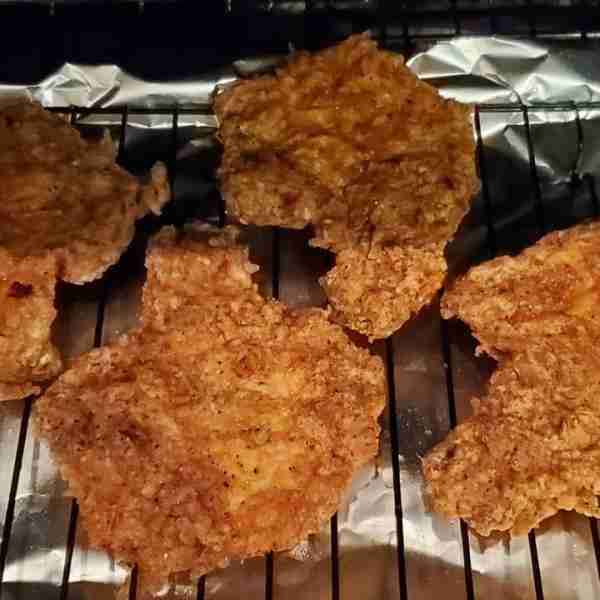 Crispy Southern Fried Pork Chops Ingredients: 1 1/2 to 2-pound boneless pork chops, thin sliced 1 cu...