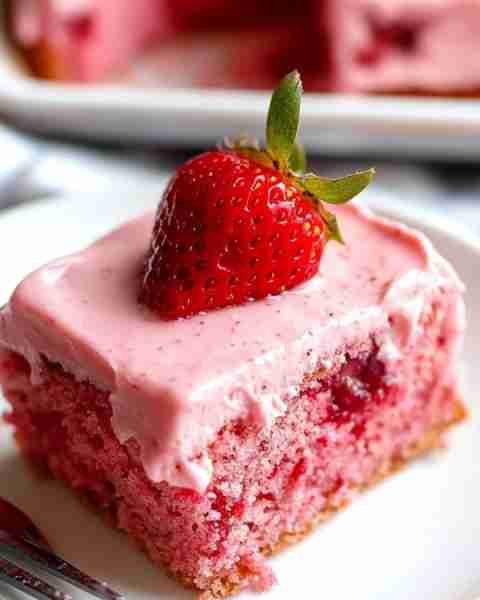 Made this Double Strawberry Cake for our little backyard get-together and it stole the show! 🎉🍓 Ta...
