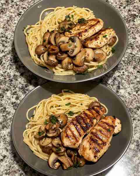 Mushroom Garlic Pasta with Grilled Chicken Creamy Garlic Mushroom Fettuccine with Herb-Grilled Chick...