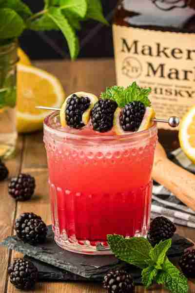 🍹 Cheers to easy-to-make and even easier-to-enjoy drinks! This Bourbon Blackberry Smash is sure to...