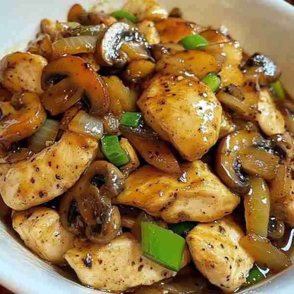 Yummy Black Pepper Chicken with Mushrooms 🍽️ Delicious and savory dish perfect for dinner! 📋 Ingr...
