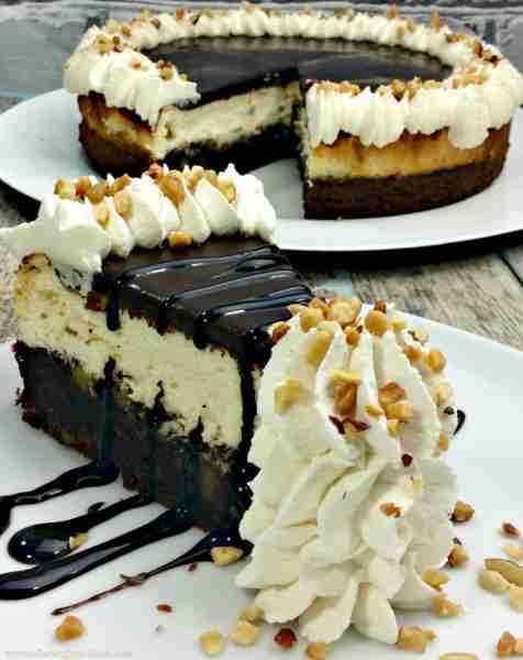OMG!! Hot Fudge Sundae Brownie Cheesecake!! 😍 Full Recipe 👇
