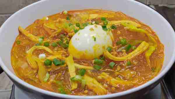 Chicken Sotanghon Soup with Egg