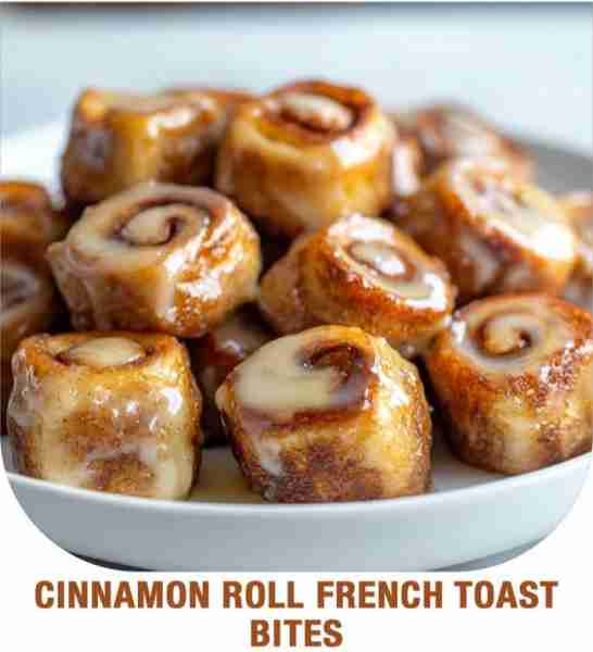 🍞🍯 Cinnamon Roll French Toast Bites – Sweet, Sticky, and Perfectly Poppable! 🤤✨ Ingredients: 1 c...