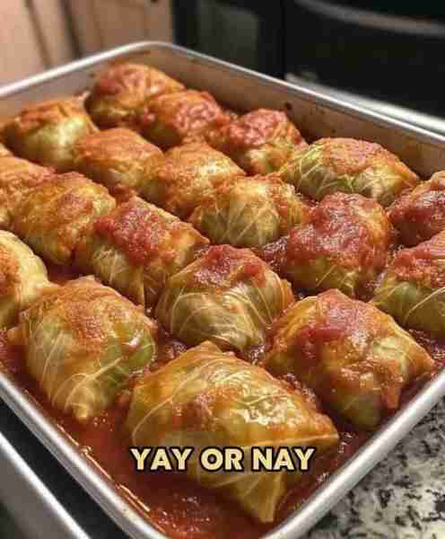 Would Anyone Here Actually Eat 🌿 Stuffed Cabbage Rolls 🌿 Ingredients: 🥬 1 large head of cabbage...