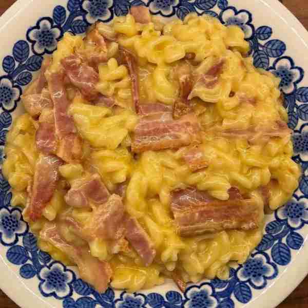 Authentic carbonara with cream cheese, butter, bacon and the star of the show cream by Wilhelm