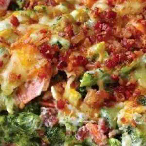 CREAMY BROCCOLI BACON BAKE 6 cups small broccoli florets 2 carrots, sliced 1 tub (8 oz.) Cream Chees...