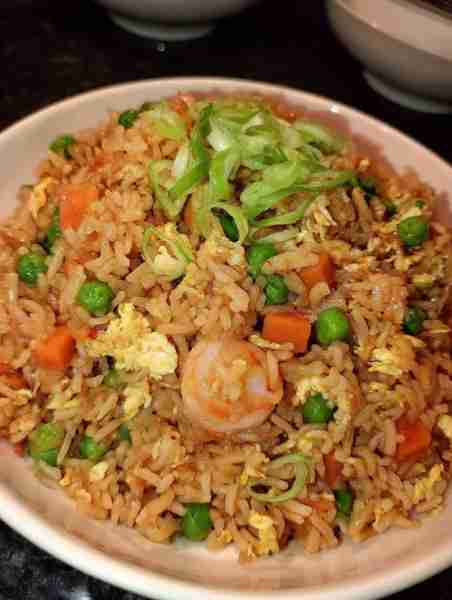 I often cook fried rice for my children. It's quite easy to make. So I want to share with you the re...