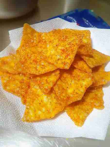Keto Dorito’s Preheat oven to 350 Colby Jack Cheese Cut into 4 diamond slices and lay onto a baking...