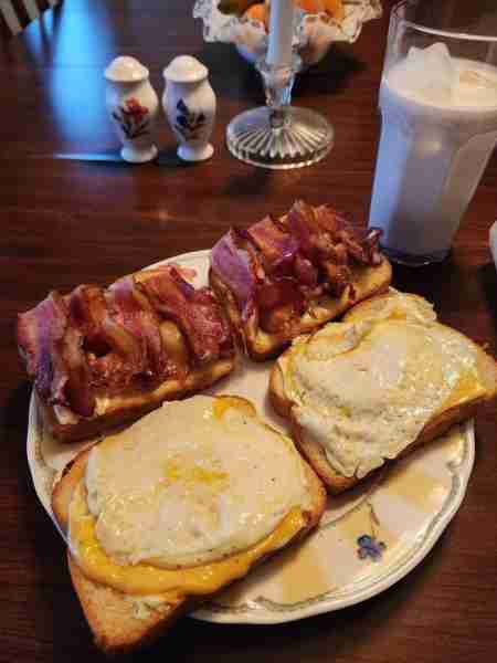 Bacon, Egg and Cheese Sandwiches for Sunday Breakfast...