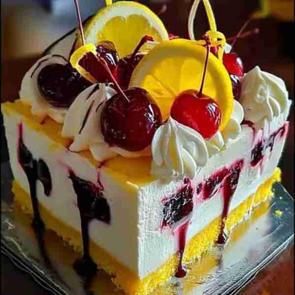 😋💕Luxurious lemon cherry cheesecake😋💕 Ingredients : 1 1/2 cups graham cracker crumbs 1/4 cup of...