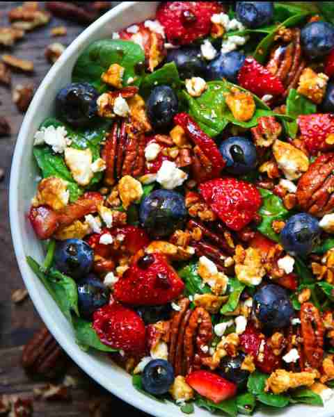 SUMMER Strawberry Spinach Salad!🍓🫐