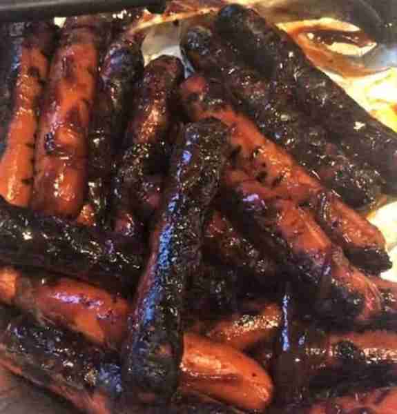 Hotdogs must look like this at the BBQ! 🇺🇸🔥☀️🌭🌭