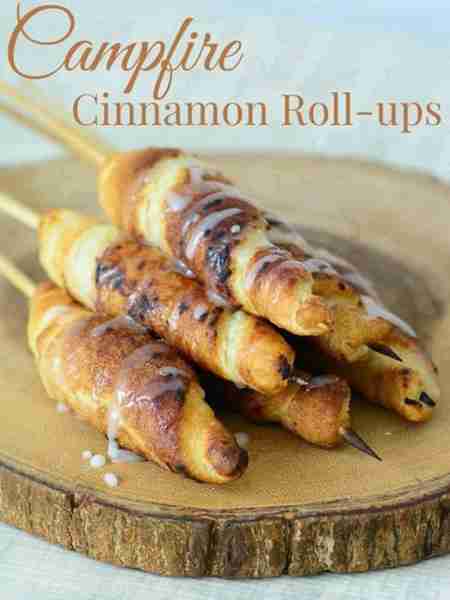 CAMPFIRE CINNAMON ROLL-UPS! 🔥 A great dessert or even breakfast! RECIPE BELOW!