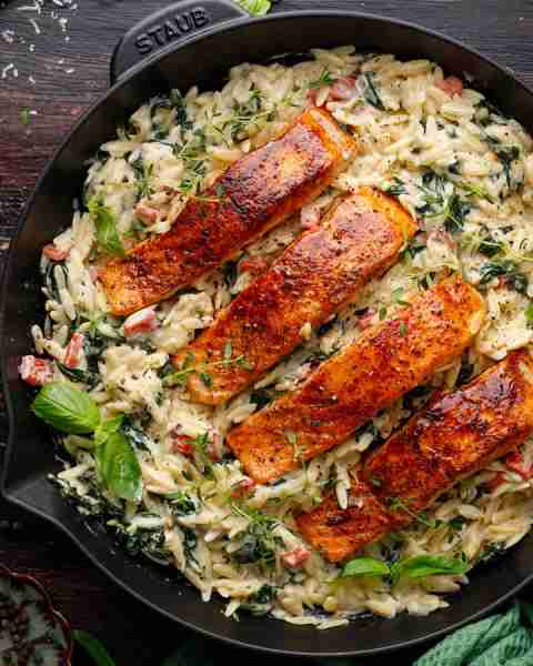 Creamy Salmon & Spinach Orzo (30 Minutes, ONE-PAN)🥬🫑🍋