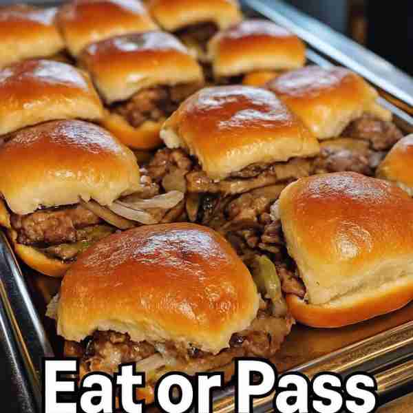 Homemade Philly Cheesesteak Cheesy Bread 😋 Don't Lose This RECIPE 😍 Ingredients 8 ounces Ribeye St...