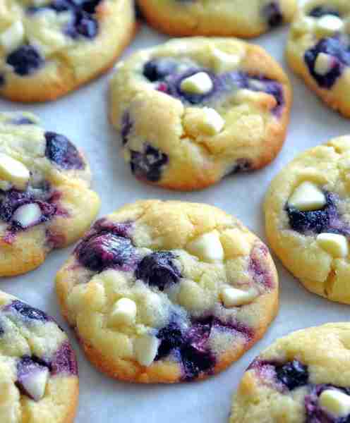 Best Ever Blueberry Cookies Ingredients Cookies: 1 1/2 cups flour 1 teaspoon corn starch 1/4 teaspoo...