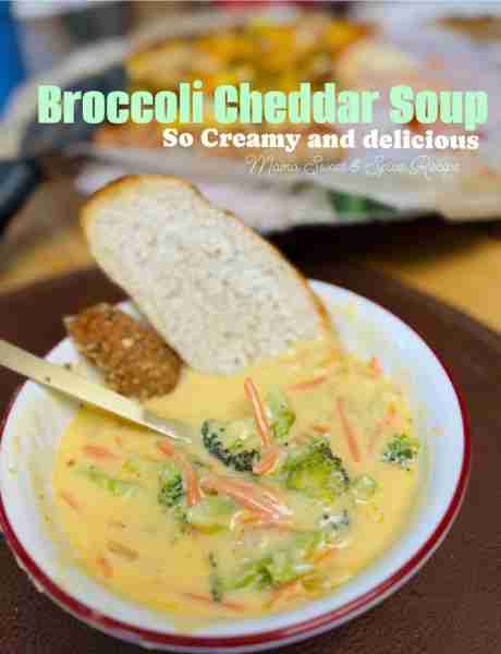 Panera Bread Style Broccoli Cheddar Soup! So creamy and easy to make- Better than restaurant take ou...