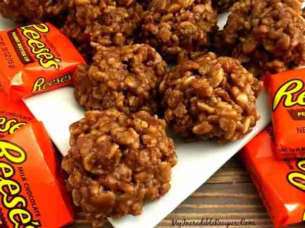 Reese's Krispy Treat Cookies! We always Love these for school snacks! 💖 They taste Amazing! You can...