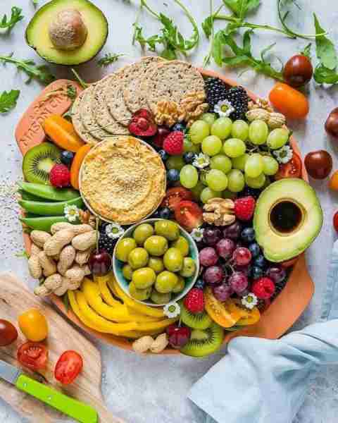 Best time for this! 😍 Happy weekend! Fresh Veggie + Fruit Party Platter🌞 If you're throwing a part...